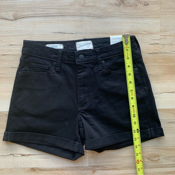 HIGH RISE MIDI SHORT Black Size 2 26 waist/4’’inseam - Picture 7 of 8